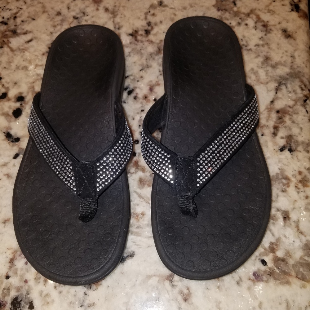 Vionic slippers